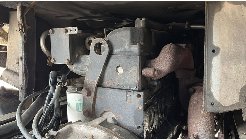 משאית ואקום MAN 18.232 (MANUAL PUMP / POMPE MANUELLE / 11.000L): תמונה 18 משאית ואקום MAN 18.232 (MANUAL PUMP / POMPE MANUELLE / 11.000L): תמונה 18