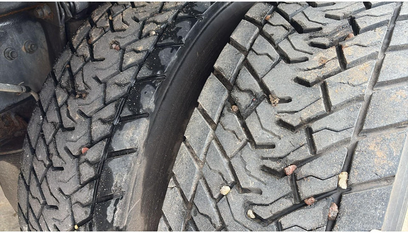 משאית ואקום MAN 18.232 (MANUAL PUMP / POMPE MANUELLE / 11.000L): תמונה 13 משאית ואקום MAN 18.232 (MANUAL PUMP / POMPE MANUELLE / 11.000L): תמונה 13