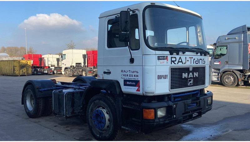 MAN 19.342 (BOITE MANUELLE / MANUAL GEARBOX) - משאית עם שלדת תא: תמונה 3 MAN 19.342 (BOITE MANUELLE / MANUAL GEARBOX) - משאית עם שלדת תא: תמונה 3