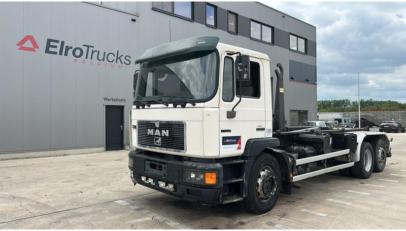 MAN 26.312 (6 CYLINDER / 6X2 / BELGIAN TRUCK IN GOOD CONDITION) - משאית הרמת וו: תמונה 1 MAN 26.312 (6 CYLINDER / 6X2 / BELGIAN TRUCK IN GOOD CONDITION) - משאית הרמת וו: תמונה 1