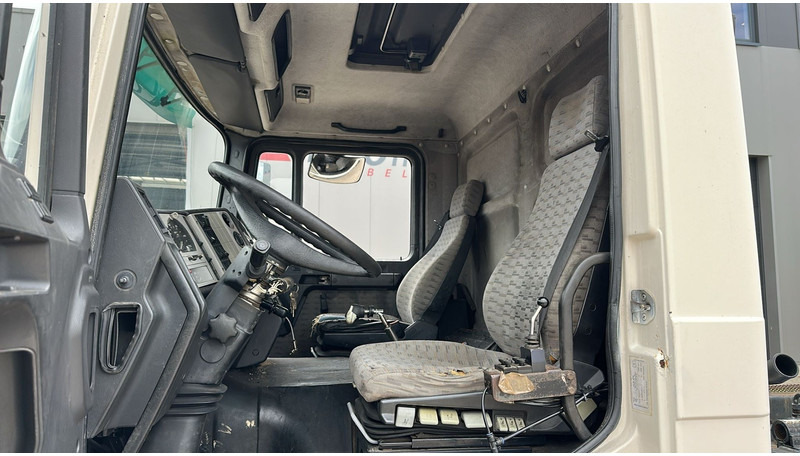 משאית עם שלדת תא MAN 26.312 (6 CYLINDER / 6X2 / BELGIAN TRUCK IN GOOD CONDITION): תמונה 13