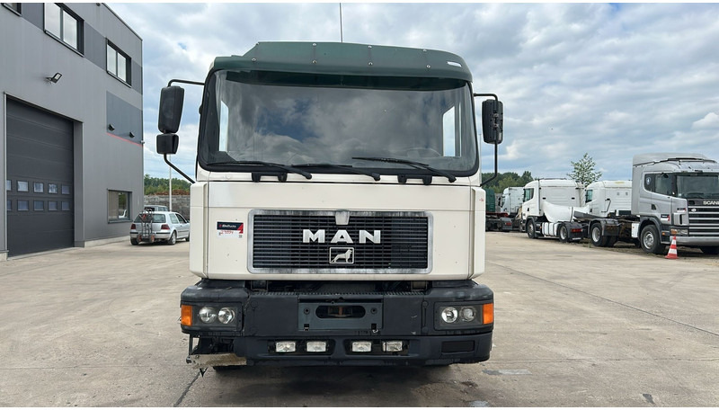 MAN 26.312 (6 CYLINDER / 6X2 / BELGIAN TRUCK IN GOOD CONDITION) - משאית עם שלדת תא: תמונה 2 MAN 26.312 (6 CYLINDER / 6X2 / BELGIAN TRUCK IN GOOD CONDITION) - משאית עם שלדת תא: תמונה 2