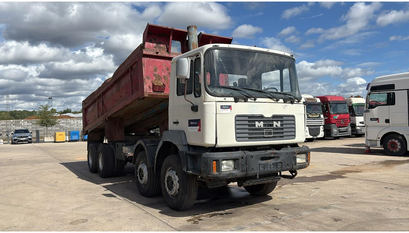 MAN 35.372 (MANUAL PUMP / 6 CYLINDER / BIG AXLE / STEEL SUSP.) - מזהיר: תמונה 2 MAN 35.372 (MANUAL PUMP / 6 CYLINDER / BIG AXLE / STEEL SUSP.) - מזהיר: תמונה 2
