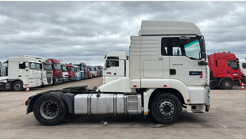 MAN TGA 18.430 (PTO / POMPE HYDRAULIQUE / MANUAL GEARBOX / BOITE MANUELLE / HYDRAULIC PUMP) - יחידת טרקטור: תמונה 3 MAN TGA 18.430 (PTO / POMPE HYDRAULIQUE / MANUAL GEARBOX / BOITE MANUELLE / HYDRAULIC PUMP) - יחידת טרקטור: תמונה 3