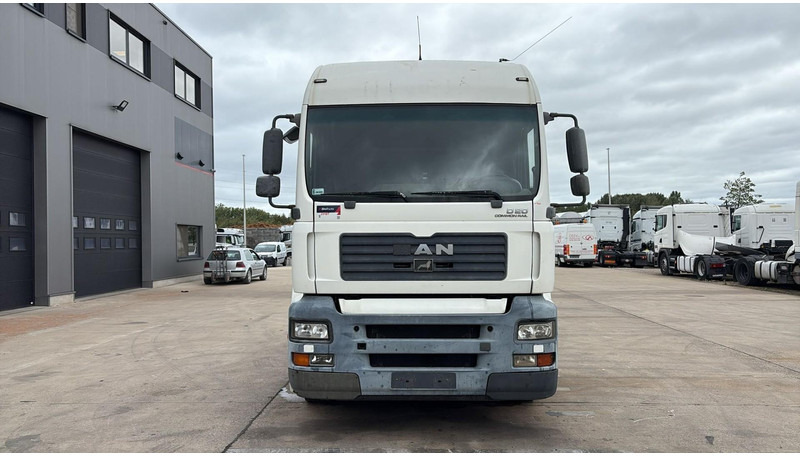 MAN TGA 18.430 (PTO / POMPE HYDRAULIQUE / MANUAL GEARBOX / BOITE MANUELLE / HYDRAULIC PUMP) - יחידת טרקטור: תמונה 4 MAN TGA 18.430 (PTO / POMPE HYDRAULIQUE / MANUAL GEARBOX / BOITE MANUELLE / HYDRAULIC PUMP) - יחידת טרקטור: תמונה 4