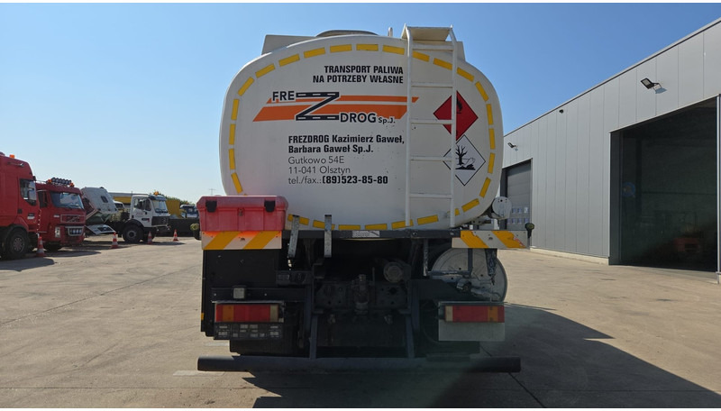 MAN TGA 18.460 (14.140L / MANUAL PUMP / MANUAL GEARBOX / TOP CONDITON / BOITE & POMPE MANUELLE) - משאית מכל: תמונה 5 MAN TGA 18.460 (14.140L / MANUAL PUMP / MANUAL GEARBOX / TOP CONDITON / BOITE & POMPE MANUELLE) - משאית מכל: תמונה 5