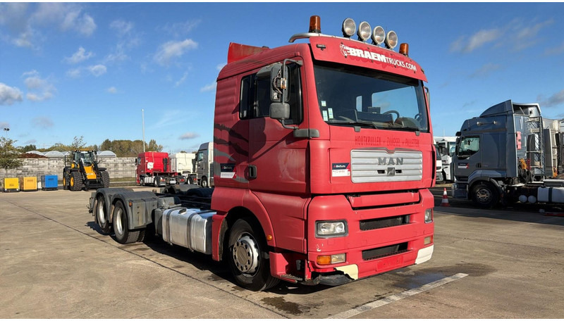 MAN TGA 26.480 (BELGIAN TRUCK / 6X2 / CAMION BELGE) - משאית עם שלדת תא: תמונה 2 MAN TGA 26.480 (BELGIAN TRUCK / 6X2 / CAMION BELGE) - משאית עם שלדת תא: תמונה 2