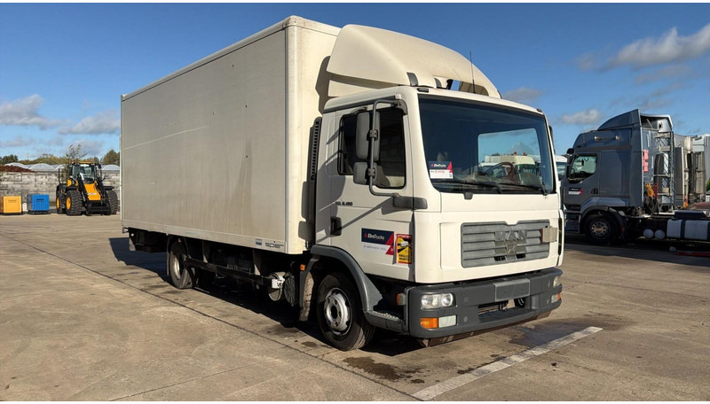 MAN TGL 8.180 (MANUAL GEARBOX / BOITE MANUELLE / CAMION BELGE / BELGIAN TRUCK) - משאית תיבה: תמונה 2 MAN TGL 8.180 (MANUAL GEARBOX / BOITE MANUELLE / CAMION BELGE / BELGIAN TRUCK) - משאית תיבה: תמונה 2