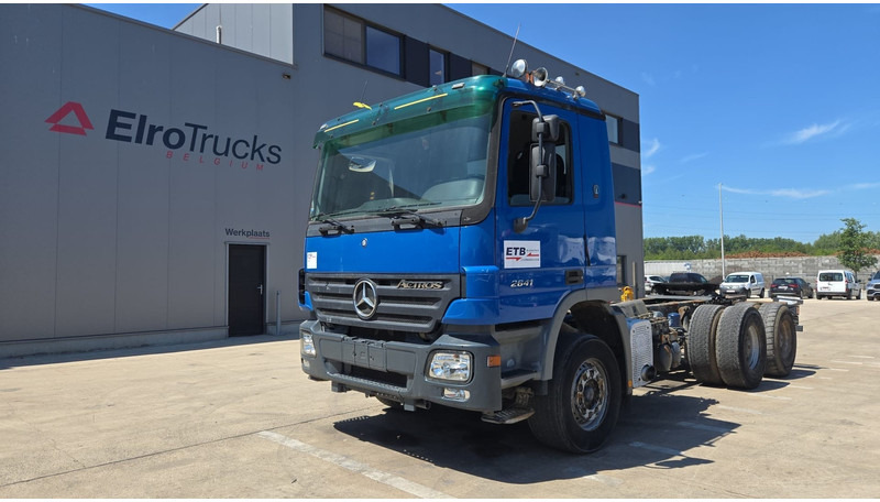 Mercedes-Benz Actros 2641 (LAMES / STEEL SUSP. / EPS / 3 PEDALES / GRAND PONT) - יחידת טרקטור: תמונה 1 Mercedes-Benz Actros 2641 (LAMES / STEEL SUSP. / EPS / 3 PEDALES / GRAND PONT) - יחידת טרקטור: תמונה 1