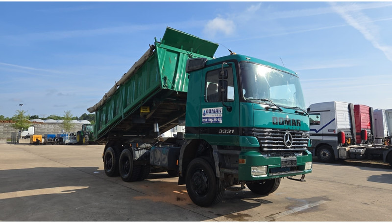 Mercedes-Benz Actros 3331 (BOITE MANUELLE / 6X6 / LAMES / GRAND PONT / V6) - מזהיר: תמונה 3 Mercedes-Benz Actros 3331 (BOITE MANUELLE / 6X6 / LAMES / GRAND PONT / V6) - מזהיר: תמונה 3