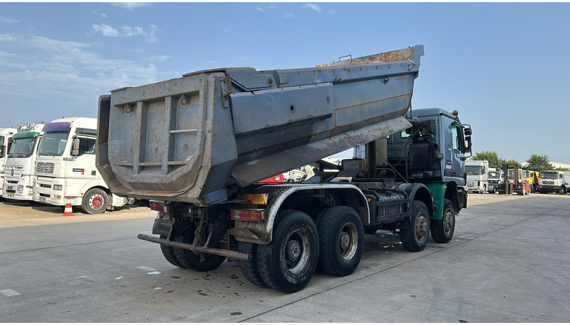Mercedes-Benz Actros 4143 (8X8 / BOITE MANUELLE / LAMES / GRAND PONT / STEEL SUSP. / BIG AXLE) - מזהיר: תמונה 4 Mercedes-Benz Actros 4143 (8X8 / BOITE MANUELLE / LAMES / GRAND PONT / STEEL SUSP. / BIG AXLE) - מזהיר: תמונה 4