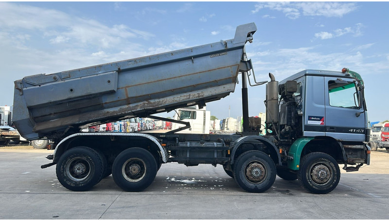 Mercedes-Benz Actros 4143 (8X8 / BOITE MANUELLE / LAMES / GRAND PONT / STEEL SUSP. / BIG AXLE) - מזהיר: תמונה 3 Mercedes-Benz Actros 4143 (8X8 / BOITE MANUELLE / LAMES / GRAND PONT / STEEL SUSP. / BIG AXLE) - מזהיר: תמונה 3