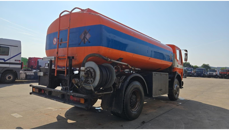 Mercedes-Benz SK 1619 (12.400L / GERMAN TRUCK / CAMION ALLEMAGNE / LAMES / GRAND PONT / V6) - משאית מכל: תמונה 5 Mercedes-Benz SK 1619 (12.400L / GERMAN TRUCK / CAMION ALLEMAGNE / LAMES / GRAND PONT / V6) - משאית מכל: תמונה 5