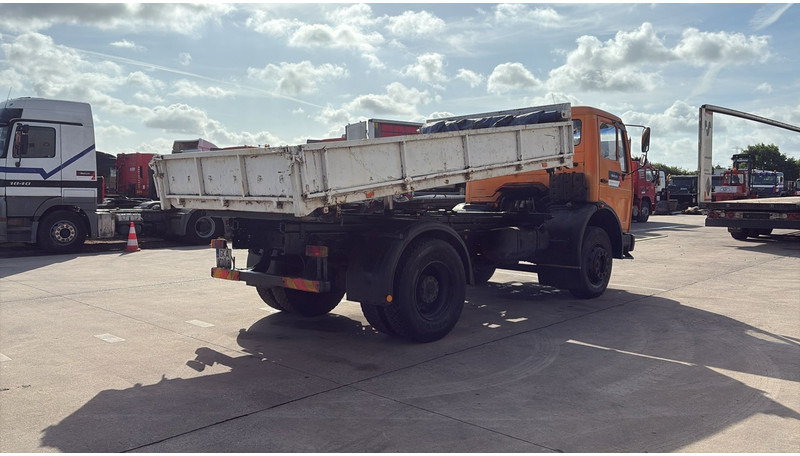 Mercedes-Benz SK 1628 (V8 / LAMES / GRAND PONT / POMPE MANUELLE) - מזהיר: תמונה 5 Mercedes-Benz SK 1628 (V8 / LAMES / GRAND PONT / POMPE MANUELLE) - מזהיר: תמונה 5