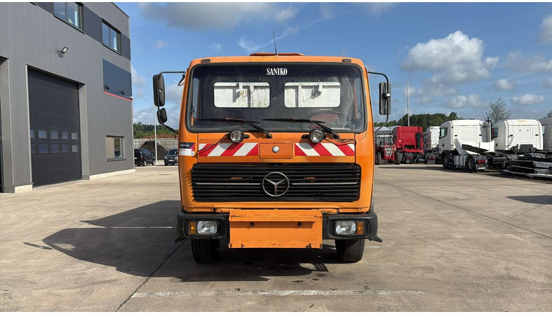 Mercedes-Benz SK 1628 (V8 / LAMES / GRAND PONT / POMPE MANUELLE) - מזהיר: תמונה 2 Mercedes-Benz SK 1628 (V8 / LAMES / GRAND PONT / POMPE MANUELLE) - מזהיר: תמונה 2