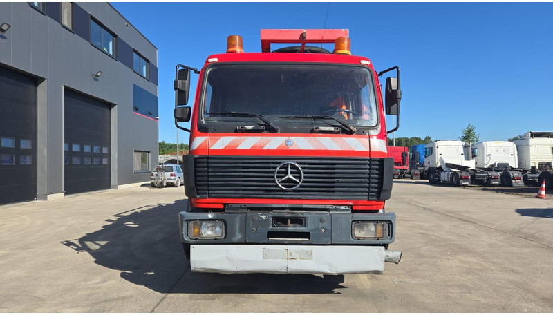 Mercedes-Benz SK 2435 (15.000 L / V8 AVEC 2X TURBO / BOITE MANUELLE / TRES BONNE ETAT / GRAND PONT) - משאית ואקום: תמונה 2 Mercedes-Benz SK 2435 (15.000 L / V8 AVEC 2X TURBO / BOITE MANUELLE / TRES BONNE ETAT / GRAND PONT) - משאית ואקום: תמונה 2