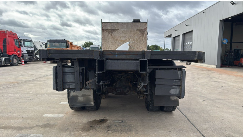 Mercedes-Benz SK 2638 (LAMES / GRAND PONT / V8 AVEC 2X TURBO / BIG AXLE / STEEL SUSP.) - משאית צד נופל/ שטוחה: תמונה 5 Mercedes-Benz SK 2638 (LAMES / GRAND PONT / V8 AVEC 2X TURBO / BIG AXLE / STEEL SUSP.) - משאית צד נופל/ שטוחה: תמונה 5
