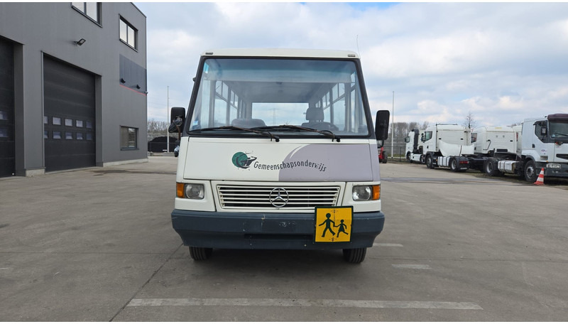 Mercedes-Benz Vario 614 (BELGIAN BUS / 34 SEATS / MANUAL PUMP / LAMES / STEEL SUSP.) - אוטובוס עירוני: תמונה 3 Mercedes-Benz Vario 614 (BELGIAN BUS / 34 SEATS / MANUAL PUMP / LAMES / STEEL SUSP.) - אוטובוס עירוני: תמונה 3