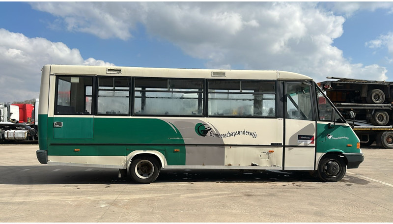 Mercedes-Benz Vario 614 (BELGIAN BUS / MANUAL PUMP / POMPE MANUELLE / BOITE MANUELLE / LAMES) - אוטובוס עירוני: תמונה 4 Mercedes-Benz Vario 614 (BELGIAN BUS / MANUAL PUMP / POMPE MANUELLE / BOITE MANUELLE / LAMES) - אוטובוס עירוני: תמונה 4