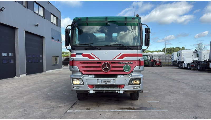 Mercedes-Benz actros 3241 (8X4 / LAMES / GRAND PONT / GRAND BENNE / 3 PONTS / TRES BONNE ETAT) - מזהיר: תמונה 2 Mercedes-Benz actros 3241 (8X4 / LAMES / GRAND PONT / GRAND BENNE / 3 PONTS / TRES BONNE ETAT) - מזהיר: תמונה 2
