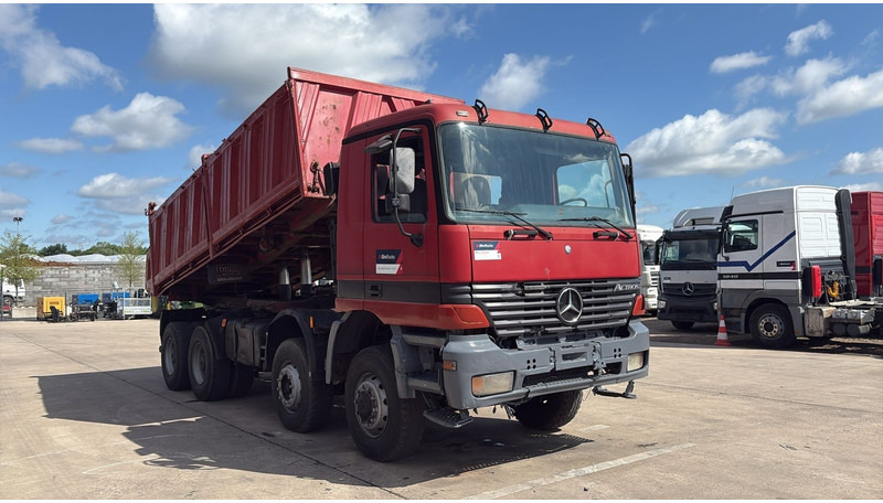 Mercedes-Benz actros 4140 (EPS / 8X6 / LAMES / GRAND PONT / GRAND BENNE / 3 PONTS / TRES BONNE ETAT) - מזהיר: תמונה 3 Mercedes-Benz actros 4140 (EPS / 8X6 / LAMES / GRAND PONT / GRAND BENNE / 3 PONTS / TRES BONNE ETAT) - מזהיר: תמונה 3