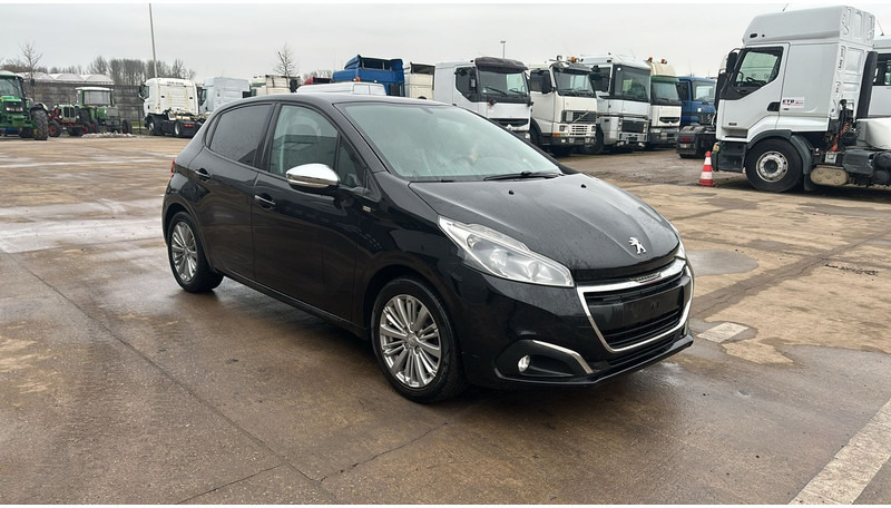 Peugeot 208 (BELGIAN CAR / AIRCO / 5 DOORS / PETROL) - מכונית: תמונה 2 Peugeot 208 (BELGIAN CAR / AIRCO / 5 DOORS / PETROL) - מכונית: תמונה 2