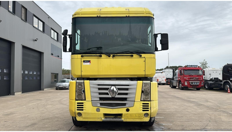 Renault AE 440 Magnum E-tech (BOITE MANUELLE / MANUAL GEARBOX) - יחידת טרקטור: תמונה 2 Renault AE 440 Magnum E-tech (BOITE MANUELLE / MANUAL GEARBOX) - יחידת טרקטור: תמונה 2