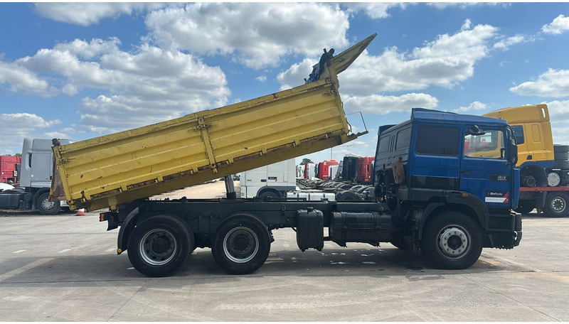 Renault G 330 Manager (GRAND PONT / LAMES / POMPE MANUELLE / MANUAL PUMP) - מזהיר: תמונה 2 Renault G 330 Manager (GRAND PONT / LAMES / POMPE MANUELLE / MANUAL PUMP) - מזהיר: תמונה 2