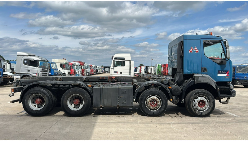 Renault KERAX 420 (8X4 / GRAND PONT / LAMES / BOITE MANUELLE / BONNE ETAT) - משאית עם שלדת תא: תמונה 4 Renault KERAX 420 (8X4 / GRAND PONT / LAMES / BOITE MANUELLE / BONNE ETAT) - משאית עם שלדת תא: תמונה 4