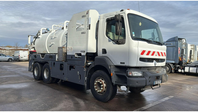 Renault Kerax 370 (10970L / CAMION FRANCAIS / VIDANGEUR / 6X4 / LAMES / GRAND PONT) - משאית ואקום: תמונה 2 Renault Kerax 370 (10970L / CAMION FRANCAIS / VIDANGEUR / 6X4 / LAMES / GRAND PONT) - משאית ואקום: תמונה 2