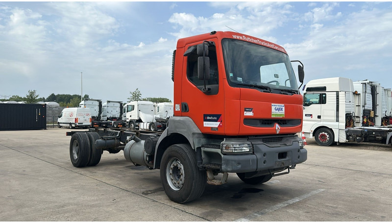 Renault Kerax 370 (GRAND PONT / LAMES / PROPRE / BOITE MANUELLE / STEEL SUSP.) - משאית עם שלדת תא: תמונה 2 Renault Kerax 370 (GRAND PONT / LAMES / PROPRE / BOITE MANUELLE / STEEL SUSP.) - משאית עם שלדת תא: תמונה 2