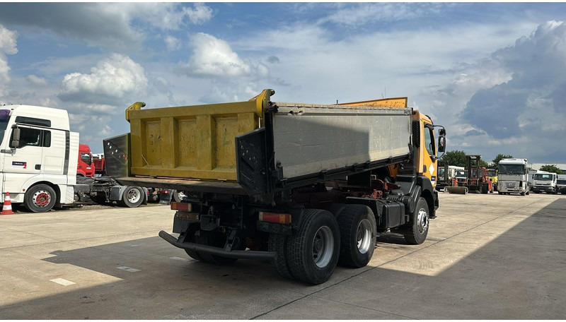 Renault Kerax 385 (POMPE MANUELLE / MANUAL PUMP / 6X4 / LAMES / GRAND PONT) - מזהיר: תמונה 4 Renault Kerax 385 (POMPE MANUELLE / MANUAL PUMP / 6X4 / LAMES / GRAND PONT) - מזהיר: תמונה 4