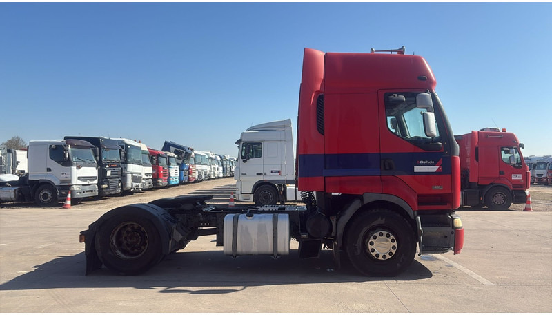 Renault Premium 420 (BOITE MANUELLE / MANUAL GEARBOX) - יחידת טרקטור: תמונה 4 Renault Premium 420 (BOITE MANUELLE / MANUAL GEARBOX) - יחידת טרקטור: תמונה 4