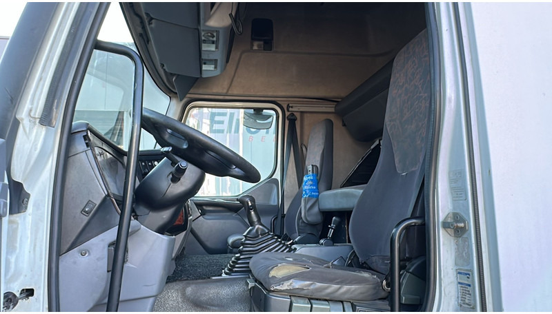 יחידת טרקטור Renault Premium 420 (TRES PROPRE / PARFAIT ETAT / BOITE MANUELLE / MANUAL GEARBOX): תמונה 17