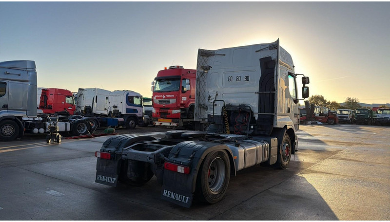 Renault Premium 450 (MANUAL GEARBOX / BOITE MANUELLE) - יחידת טרקטור: תמונה 4 Renault Premium 450 (MANUAL GEARBOX / BOITE MANUELLE) - יחידת טרקטור: תמונה 4