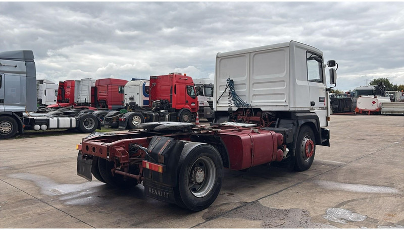 יחידת טרקטור Renault R 385 Major (2 CULASSE / LAMES / GRAND PONT / STEEL SUSP. / MANUAL PUMP / POMPE MANUELLE): תמונה 8 יחידת טרקטור Renault R 385 Major (2 CULASSE / LAMES / GRAND PONT / STEEL SUSP. / MANUAL PUMP / POMPE MANUELLE): תמונה 8