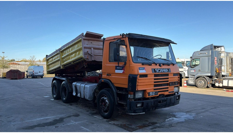 Scania 92 M (MANUAL PUMP / 6X4 / STEEL SUSP. / LAMES / POMPE MANUELLE) - מזהיר: תמונה 3 Scania 92 M (MANUAL PUMP / 6X4 / STEEL SUSP. / LAMES / POMPE MANUELLE) - מזהיר: תמונה 3