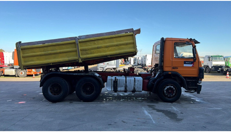 Scania 92 M (MANUAL PUMP / 6X4 / STEEL SUSP. / LAMES / POMPE MANUELLE) - מזהיר: תמונה 4 Scania 92 M (MANUAL PUMP / 6X4 / STEEL SUSP. / LAMES / POMPE MANUELLE) - מזהיר: תמונה 4