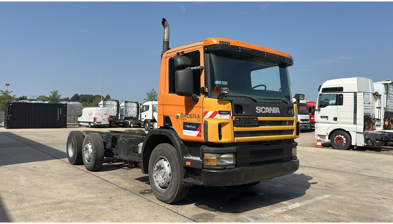 Scania 94 G (MANUAL PUMP / POMPE MANUELLE / BOITE MANUELLE / MANUAL GEARBOX) - משאית עם שלדת תא: תמונה 2 Scania 94 G (MANUAL PUMP / POMPE MANUELLE / BOITE MANUELLE / MANUAL GEARBOX) - משאית עם שלדת תא: תמונה 2