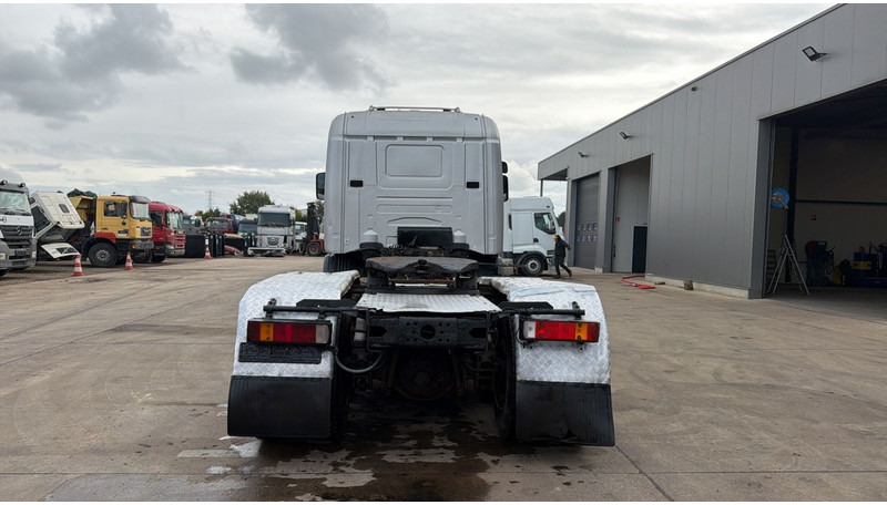 Scania R164-480 (RETARDER / BOITE MANUELLE / MANUAL GEARBOX / STEEL SUSP. / LAMES / V8) - יחידת טרקטור: תמונה 5 Scania R164-480 (RETARDER / BOITE MANUELLE / MANUAL GEARBOX / STEEL SUSP. / LAMES / V8) - יחידת טרקטור: תמונה 5