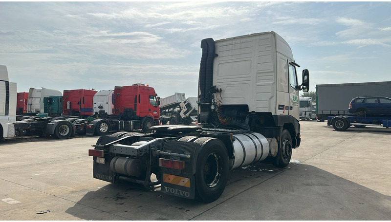 Volvo FH 12.380 (BOITE MANUELLE / MANUAL GEARBOX / EURO 2 / PTO) - יחידת טרקטור: תמונה 4 Volvo FH 12.380 (BOITE MANUELLE / MANUAL GEARBOX / EURO 2 / PTO) - יחידת טרקטור: תמונה 4