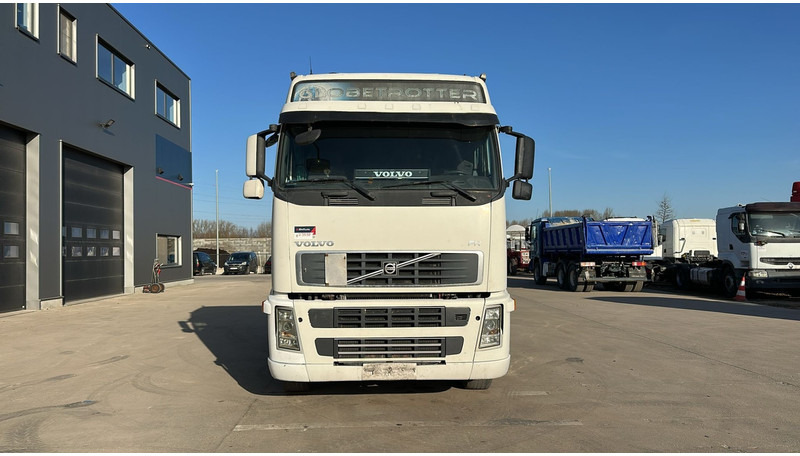 Volvo FH 400 (MANUAL GEARBOX / BOITE MANUELLE / CLEAN CHASSIS / EURO 5) - יחידת טרקטור: תמונה 2 Volvo FH 400 (MANUAL GEARBOX / BOITE MANUELLE / CLEAN CHASSIS / EURO 5) - יחידת טרקטור: תמונה 2