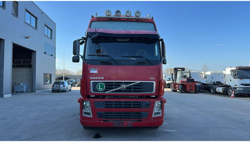 Volvo FH 400 (MANUAL GEARBOX / EURO 5 / BOITE MANUELLE) - יחידת טרקטור: תמונה 2 Volvo FH 400 (MANUAL GEARBOX / EURO 5 / BOITE MANUELLE) - יחידת טרקטור: תמונה 2