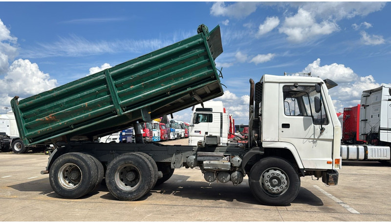 Volvo FL 10 - 280 (LAMES / POMPE MANUELLE / MANUAL PUMP / 6X4 / STEEL SUSP.) - מזהיר: תמונה 3 Volvo FL 10 - 280 (LAMES / POMPE MANUELLE / MANUAL PUMP / 6X4 / STEEL SUSP.) - מזהיר: תמונה 3