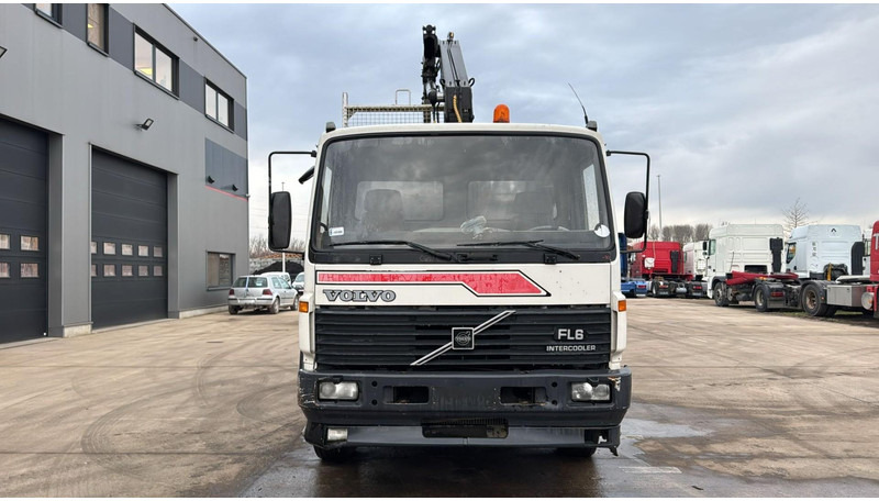 Volvo FL 6-18 (MANUAL PUMP / CRANE HIAB 090 / STEEL SUSP. / LAMES / POMPE MANUELLE / 18 TONS) - מזהיר, משאית מנוף: תמונה 2 Volvo FL 6-18 (MANUAL PUMP / CRANE HIAB 090 / STEEL SUSP. / LAMES / POMPE MANUELLE / 18 TONS) - מזהיר, משאית מנוף: תמונה 2