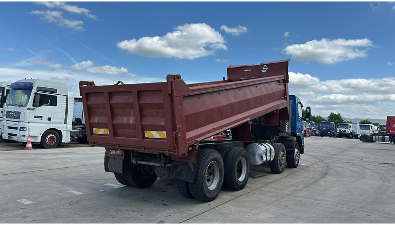 Volvo FM 12 - 340 (MANUAL GEARBOX / STEEL SUSPENSION / LAMES / BOITE MANUELLE) - מזהיר: תמונה 5 Volvo FM 12 - 340 (MANUAL GEARBOX / STEEL SUSPENSION / LAMES / BOITE MANUELLE) - מזהיר: תמונה 5