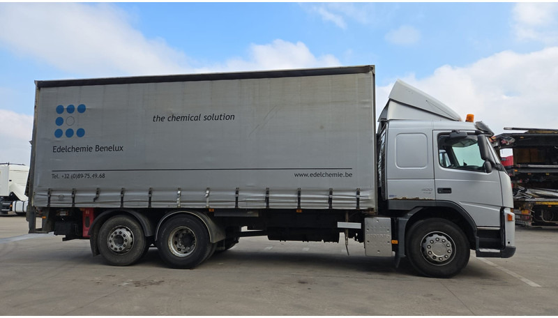 Volvo FM 400 (BELGIAN TRUCK / TECHNICAL TOP CONDITION !! / 6X2 / LIFT / EURO 5) - משאית וילונות צד: תמונה 4 Volvo FM 400 (BELGIAN TRUCK / TECHNICAL TOP CONDITION !! / 6X2 / LIFT / EURO 5) - משאית וילונות צד: תמונה 4