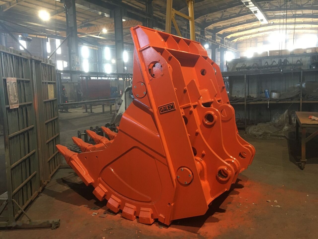 Galen SHOVEL BUCKET - דלי מחפר: תמונה 5 Galen SHOVEL BUCKET - דלי מחפר: תמונה 5