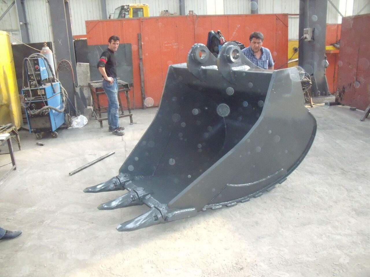 Galen TRAPEZOID BUCKET (V Ditch Bucket) - דלי מחפר: תמונה 4 Galen TRAPEZOID BUCKET (V Ditch Bucket) - דלי מחפר: תמונה 4