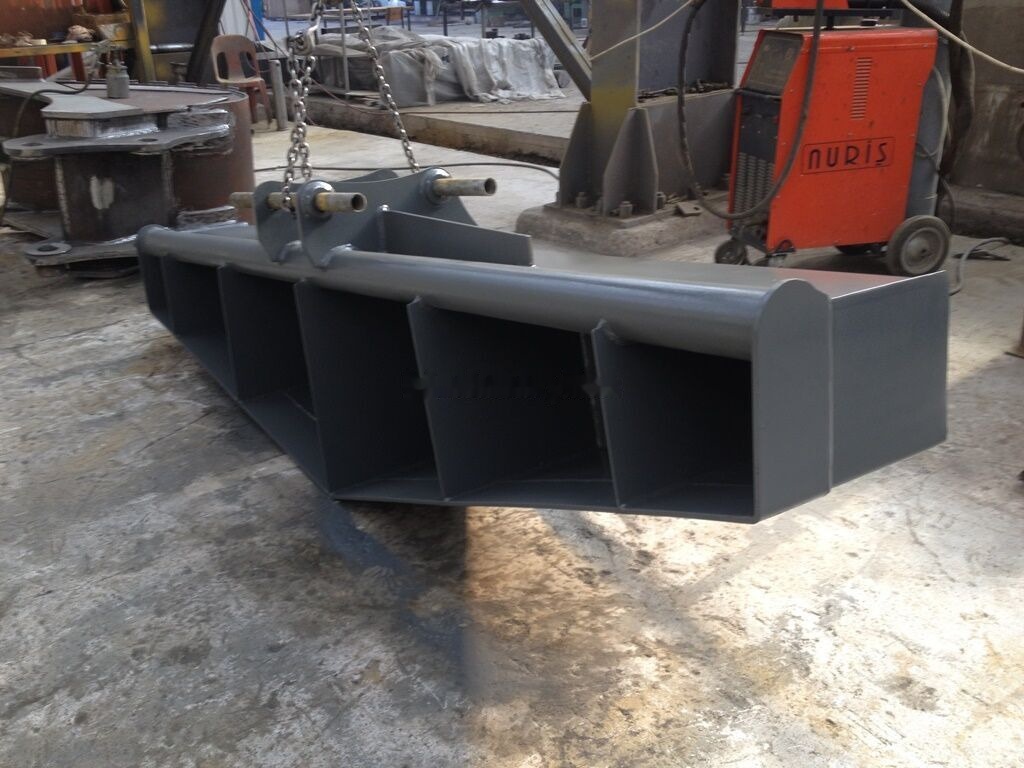 Galen TRAPEZOID BUCKET (V Ditch Bucket) - דלי מחפר: תמונה 1 Galen TRAPEZOID BUCKET (V Ditch Bucket) - דלי מחפר: תמונה 1